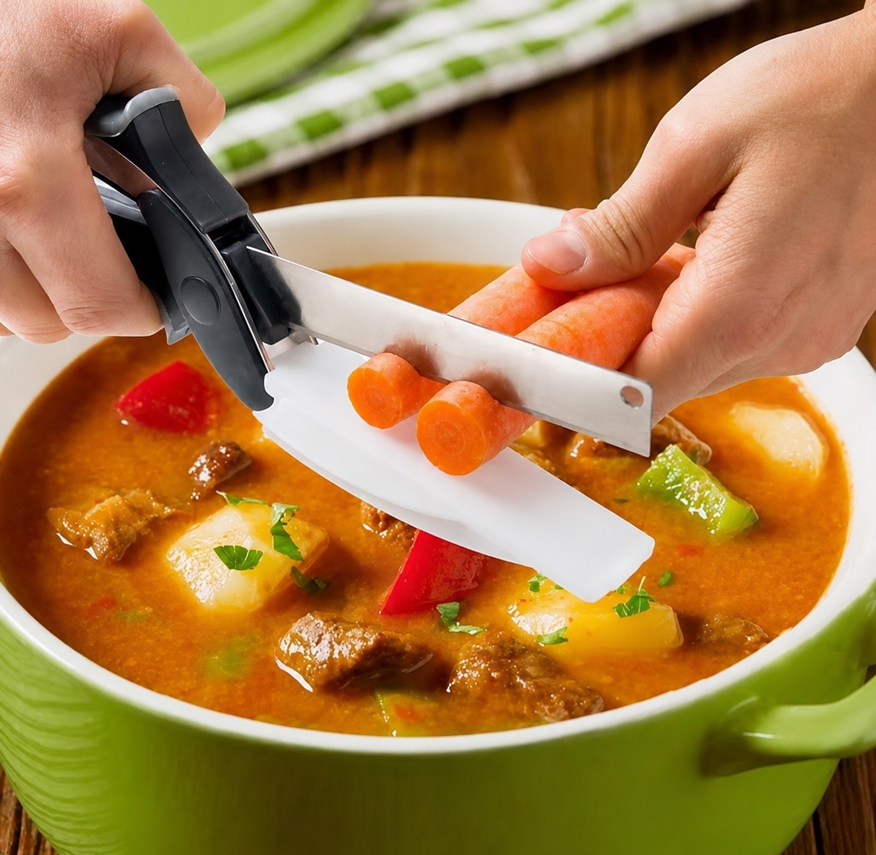 2-in-1 Vegetable & Fruit Cutter